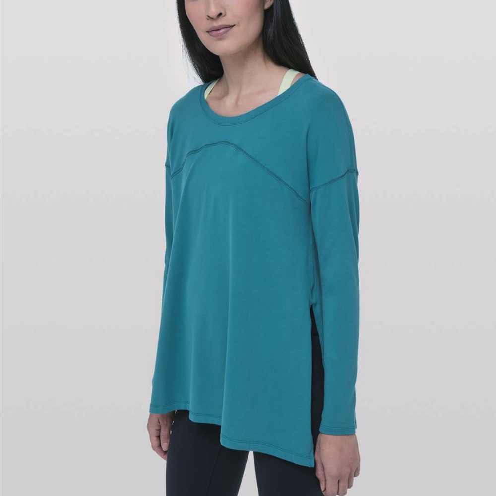 LULULEMON Loose Top “Hit Unwind” Long sleeve Dark Teal With Side Slits Size 8